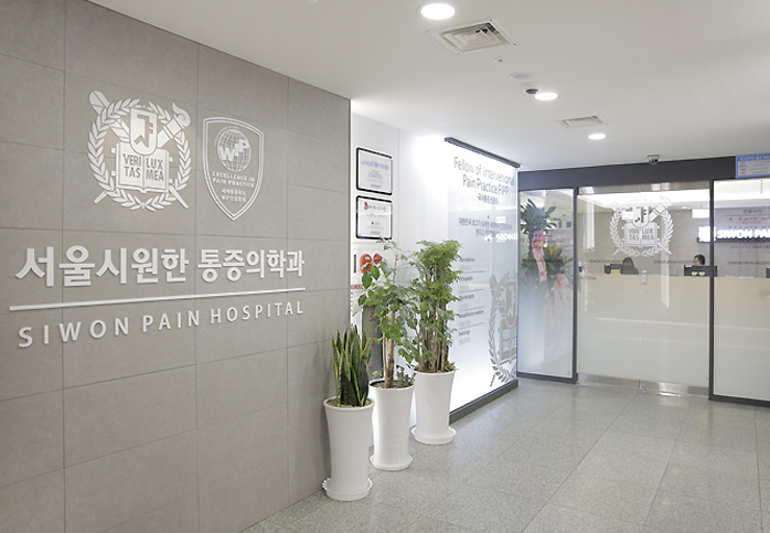 로비1
